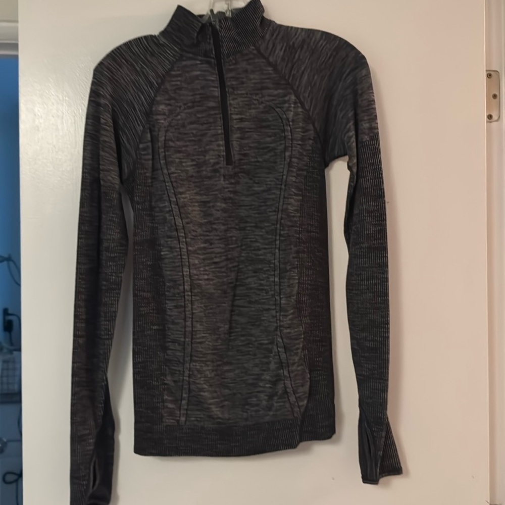 LuLuLemon Top 3/4 Zip